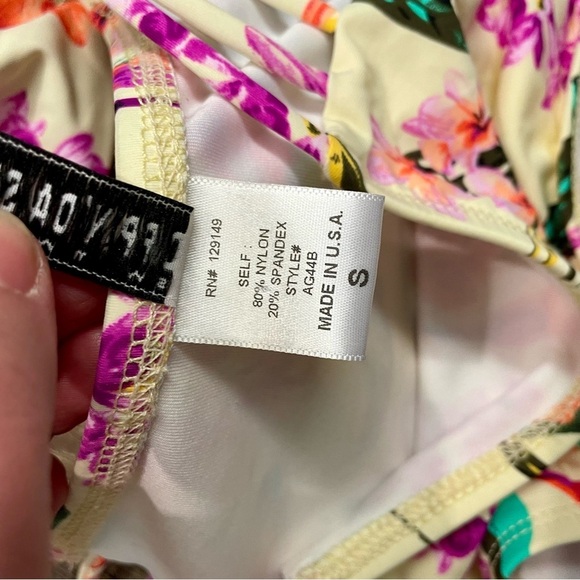 Dippin' Daisy's Tropical Printed High Waisted Tie Front Bikini Size Small - Picture 8 of 8
